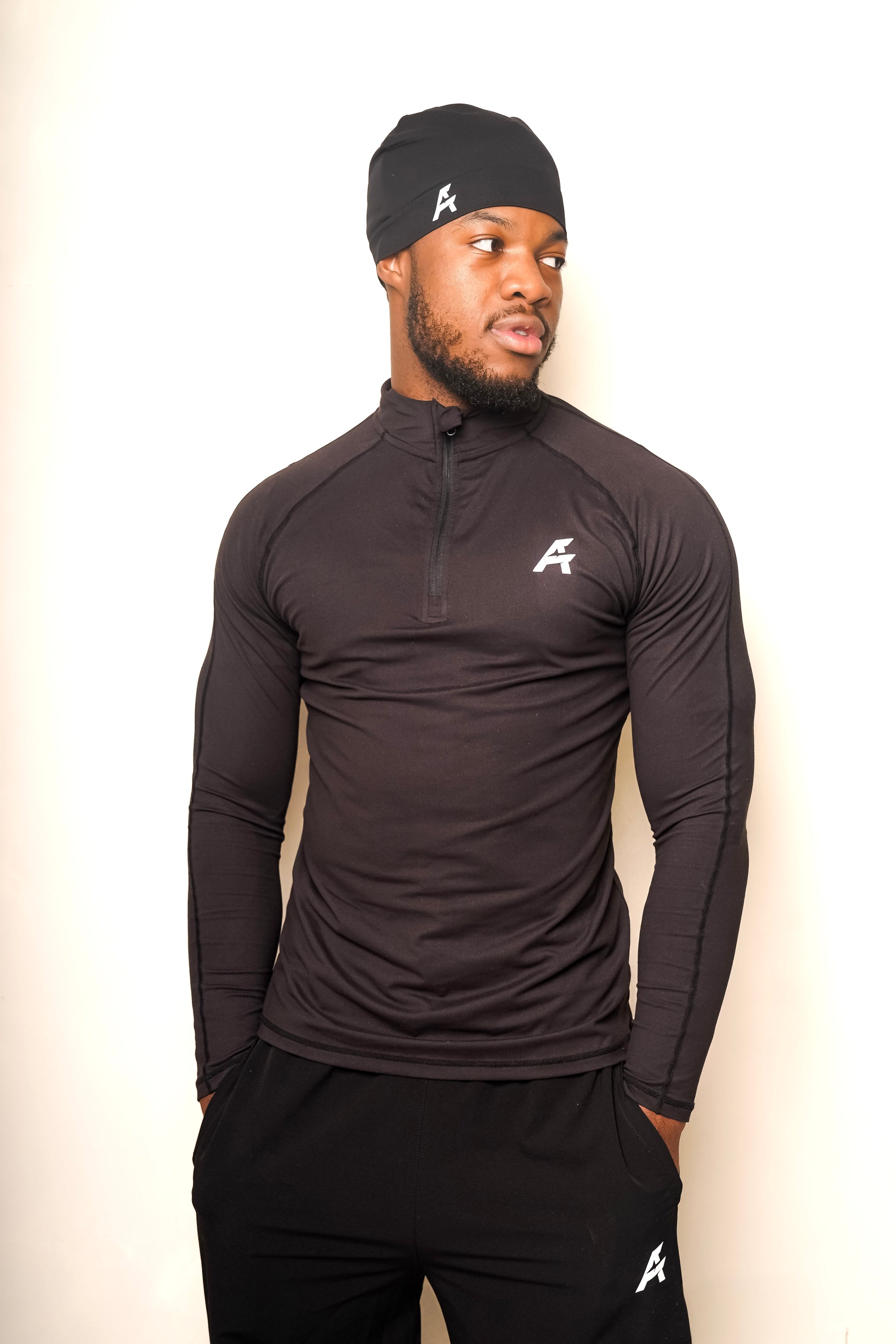 Core Quater Zip - Black